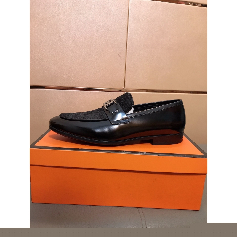 F**di leather shoes